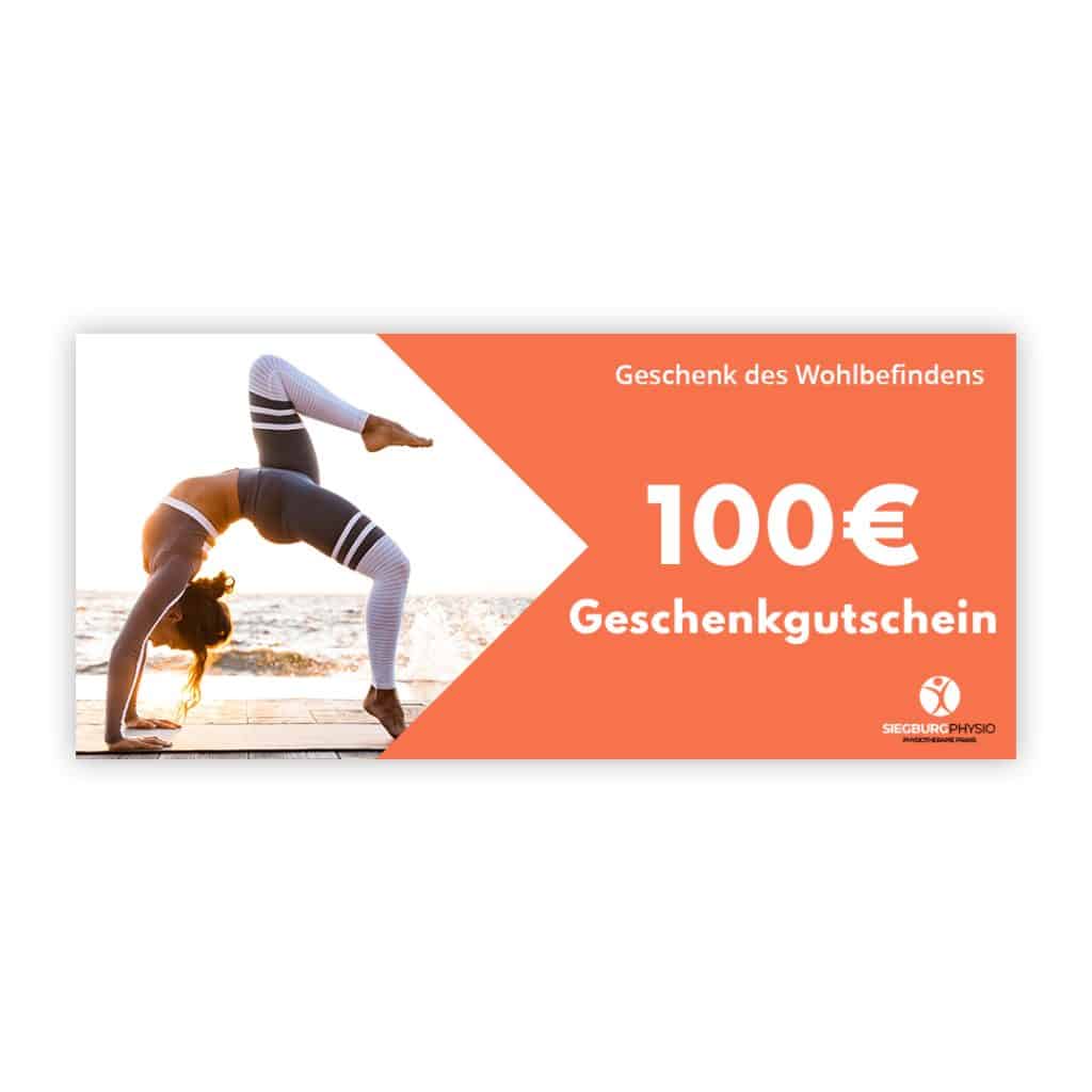 100 € Geschenkgutschein mit Sportmotiv: Frau bei Yogaübung im Freien